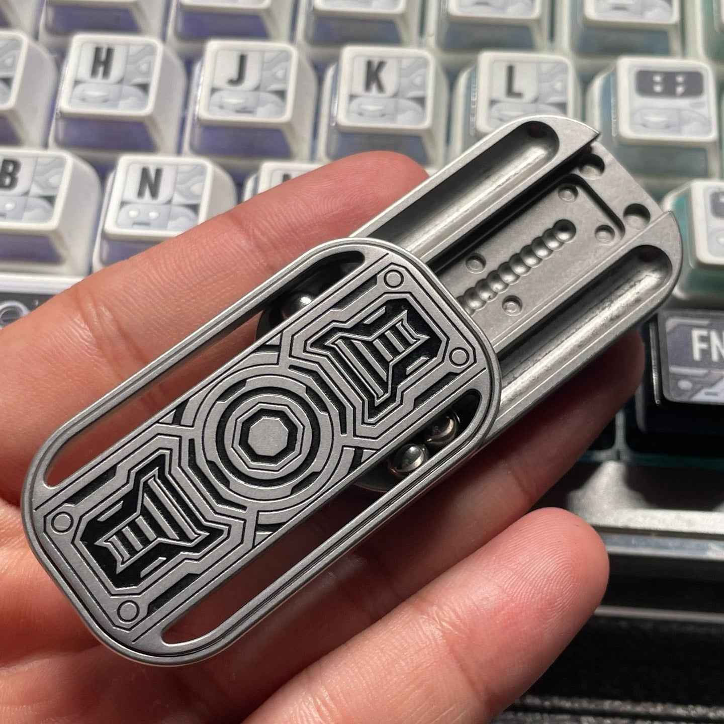 Cyber Hollow Slider - EDC GATEWAY
