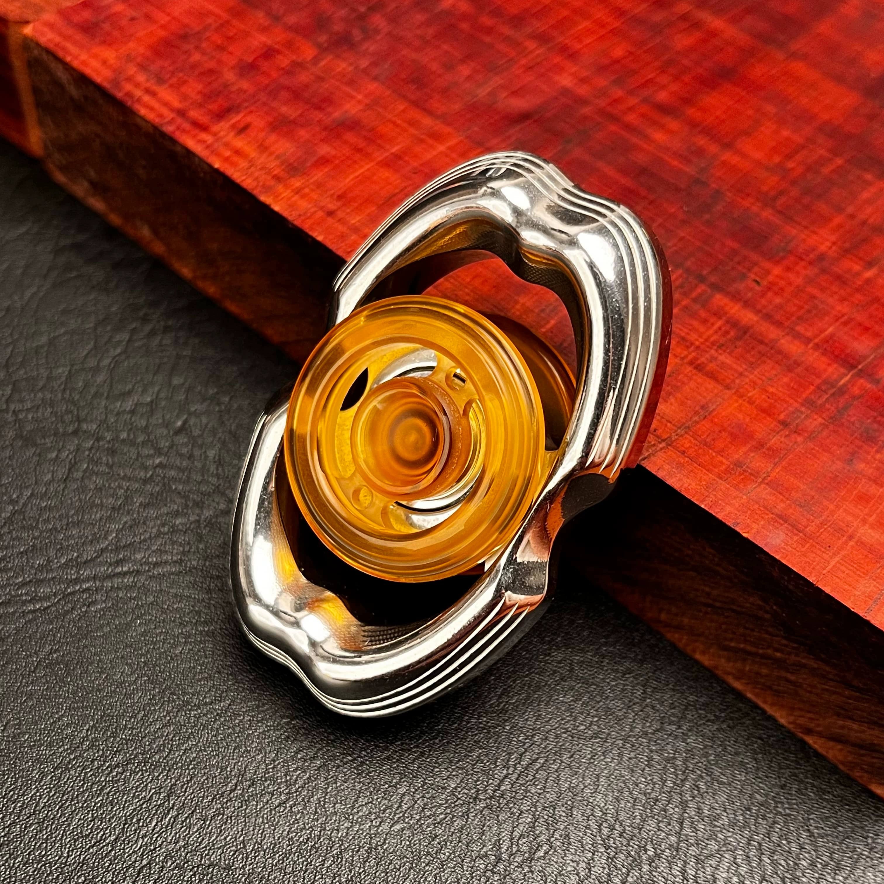 Obsidian Twin-Arm Spinner