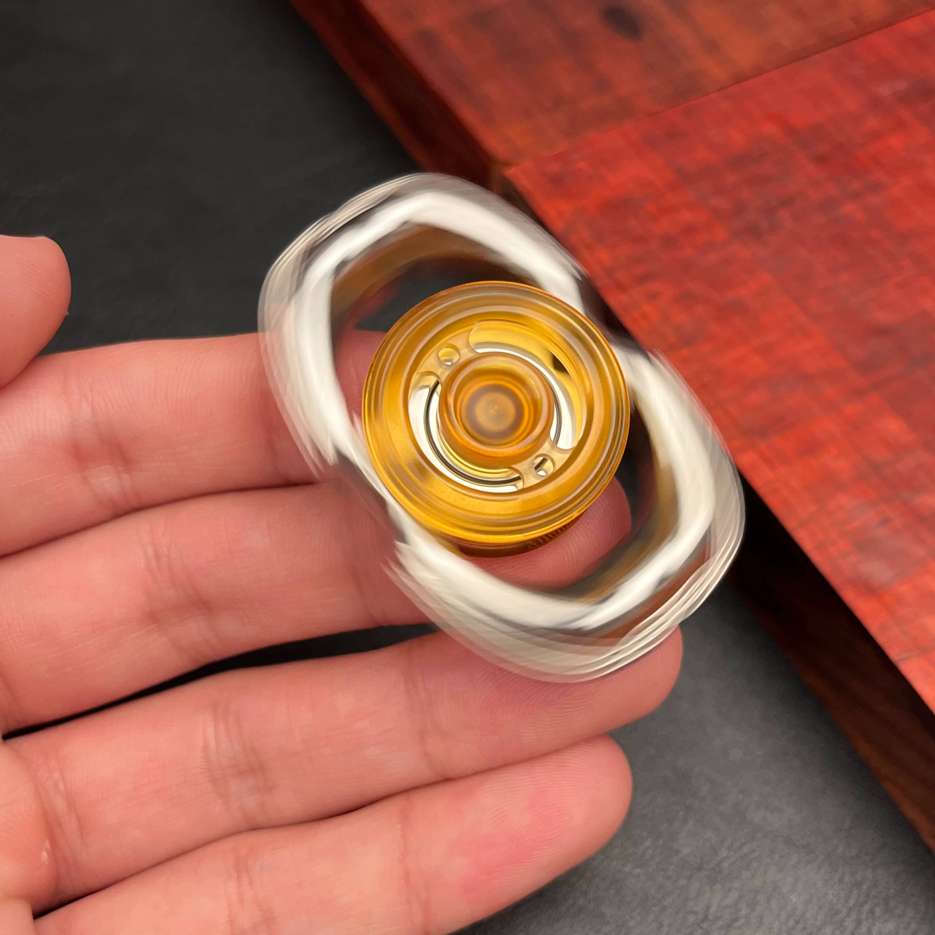 Obsidian Twin-Arm Spinner