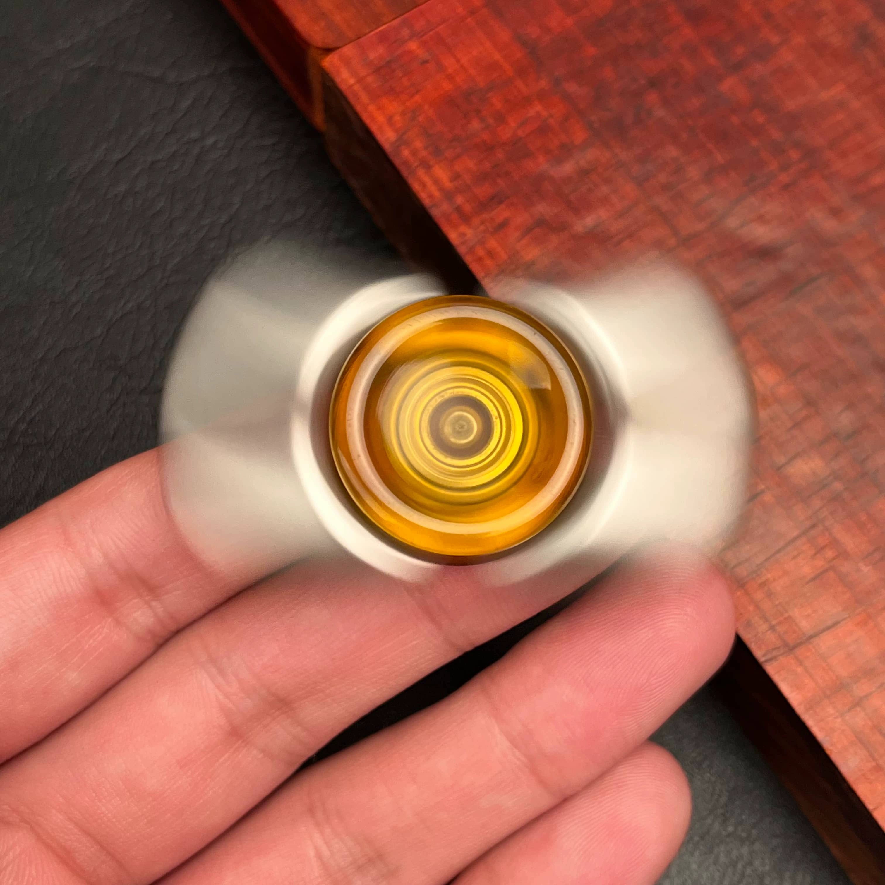 Obsidian Twin-Arm Spinner