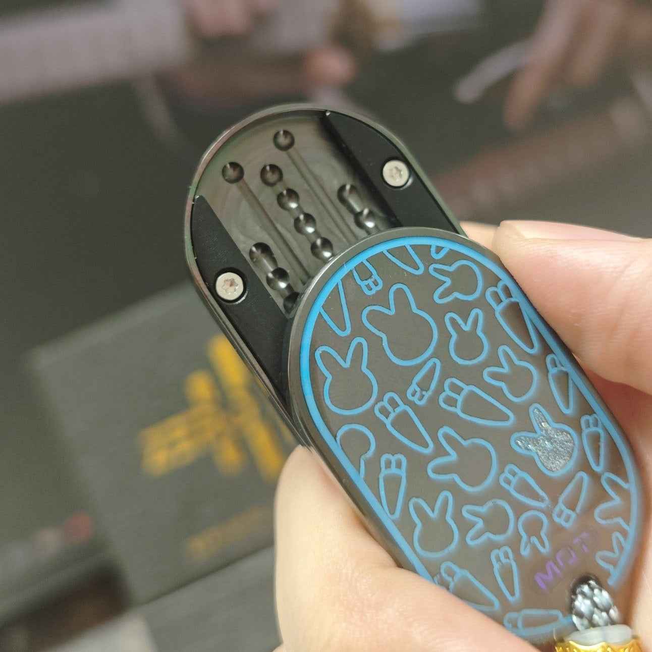 Rhythm Glitter Slider