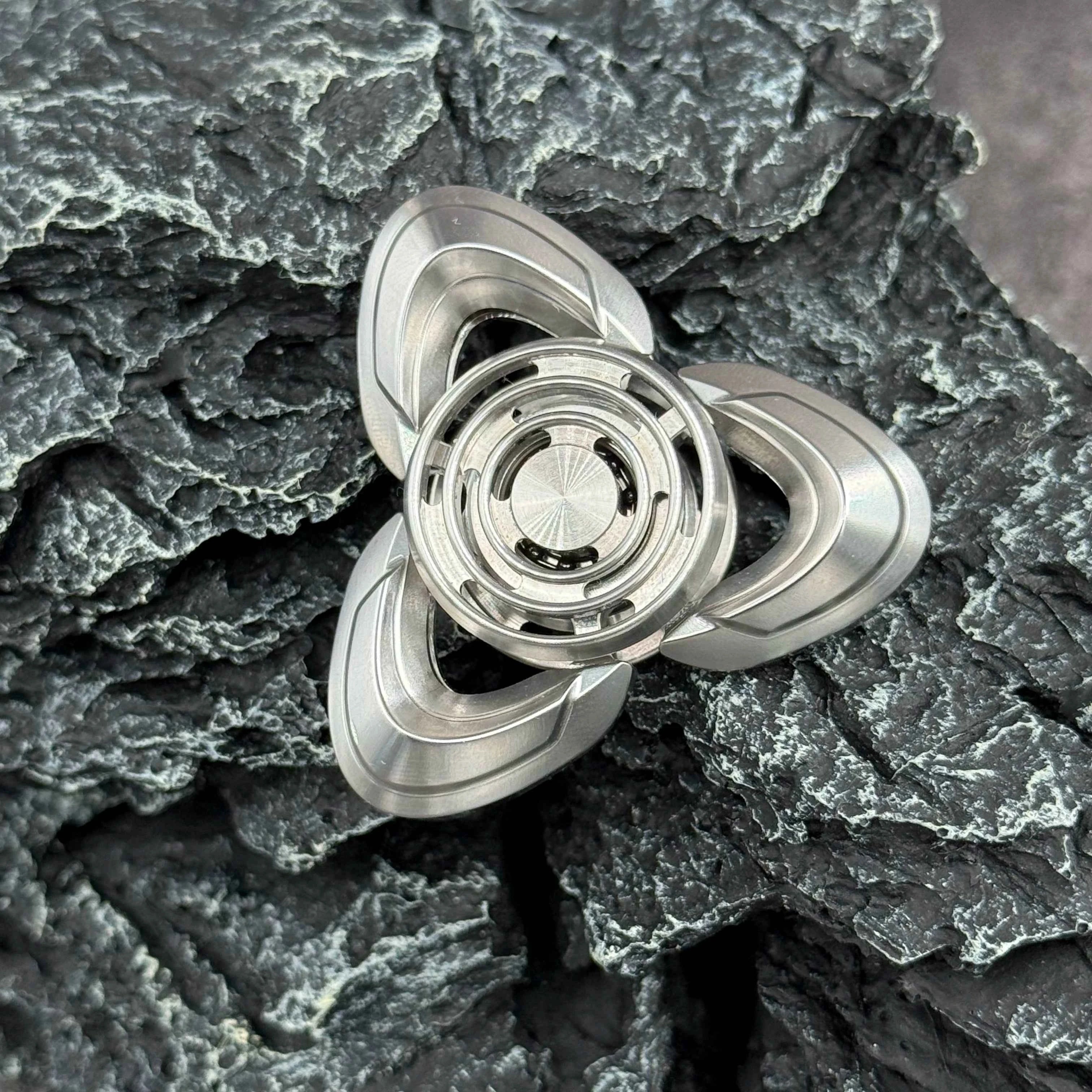 Shadow Blade Spinner