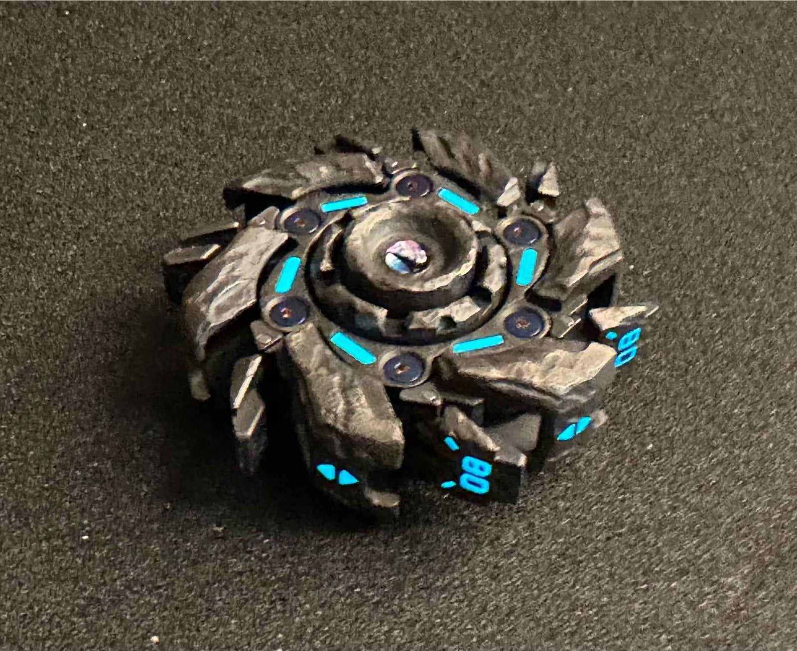 Mecha Spinner Toy: Futuristic Fidget Solution for Stress Relief and Focus - EDC GATEWAY