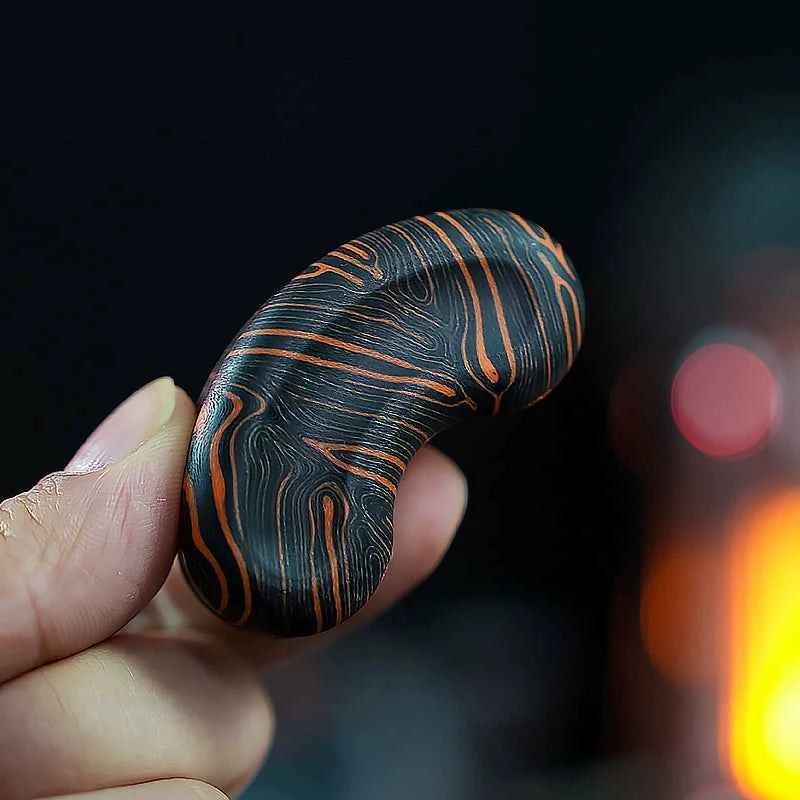 MAGNETIC CASHEW