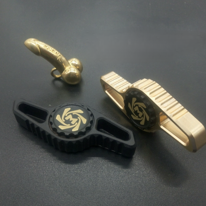 Saw Blade Spinner