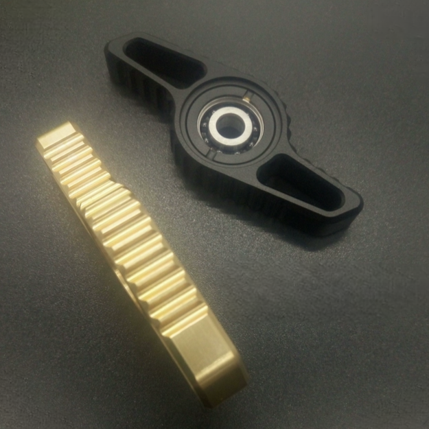 Saw Blade Spinner