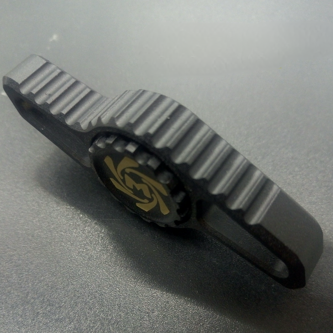 Saw Blade Spinner