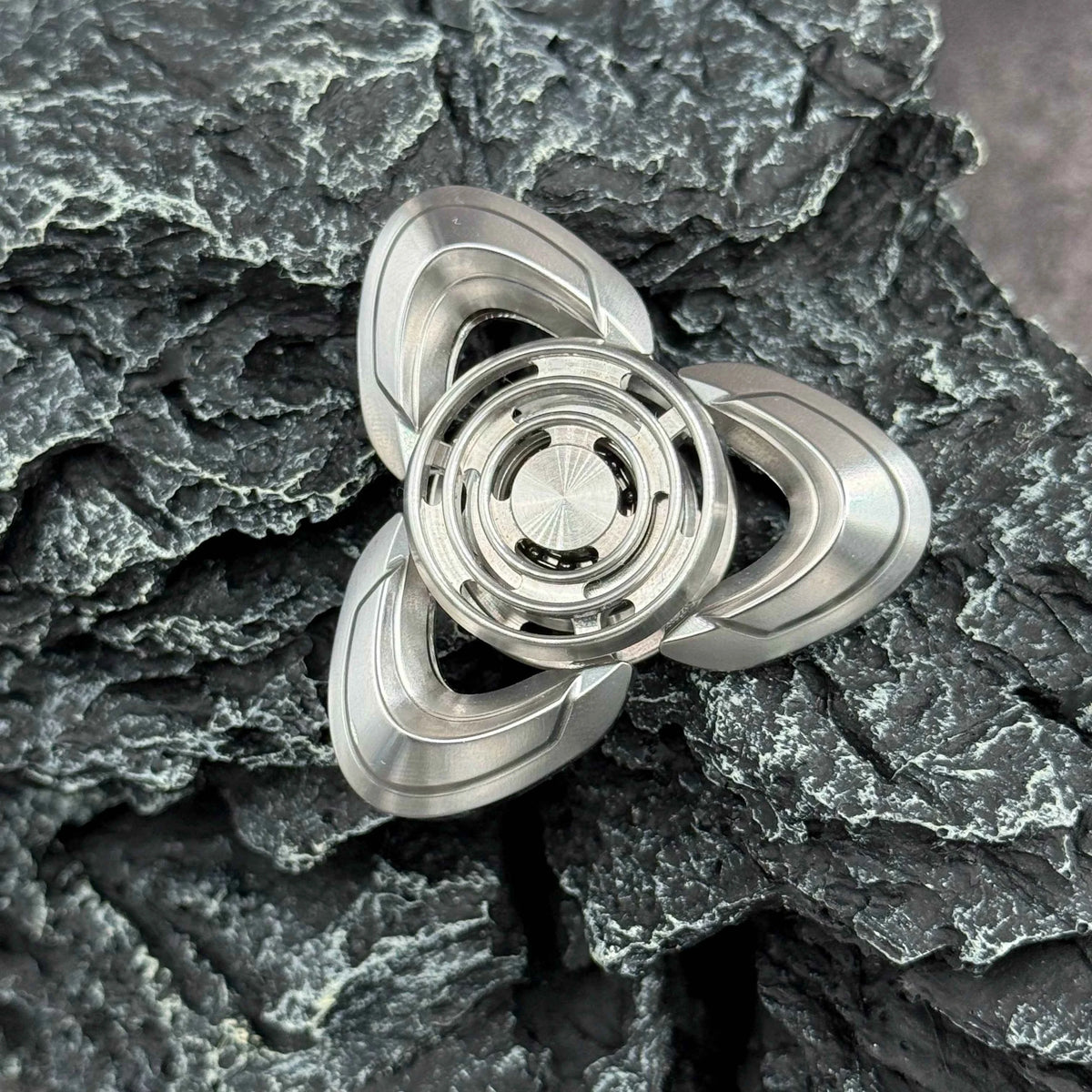 Shadow Blade Spinner
